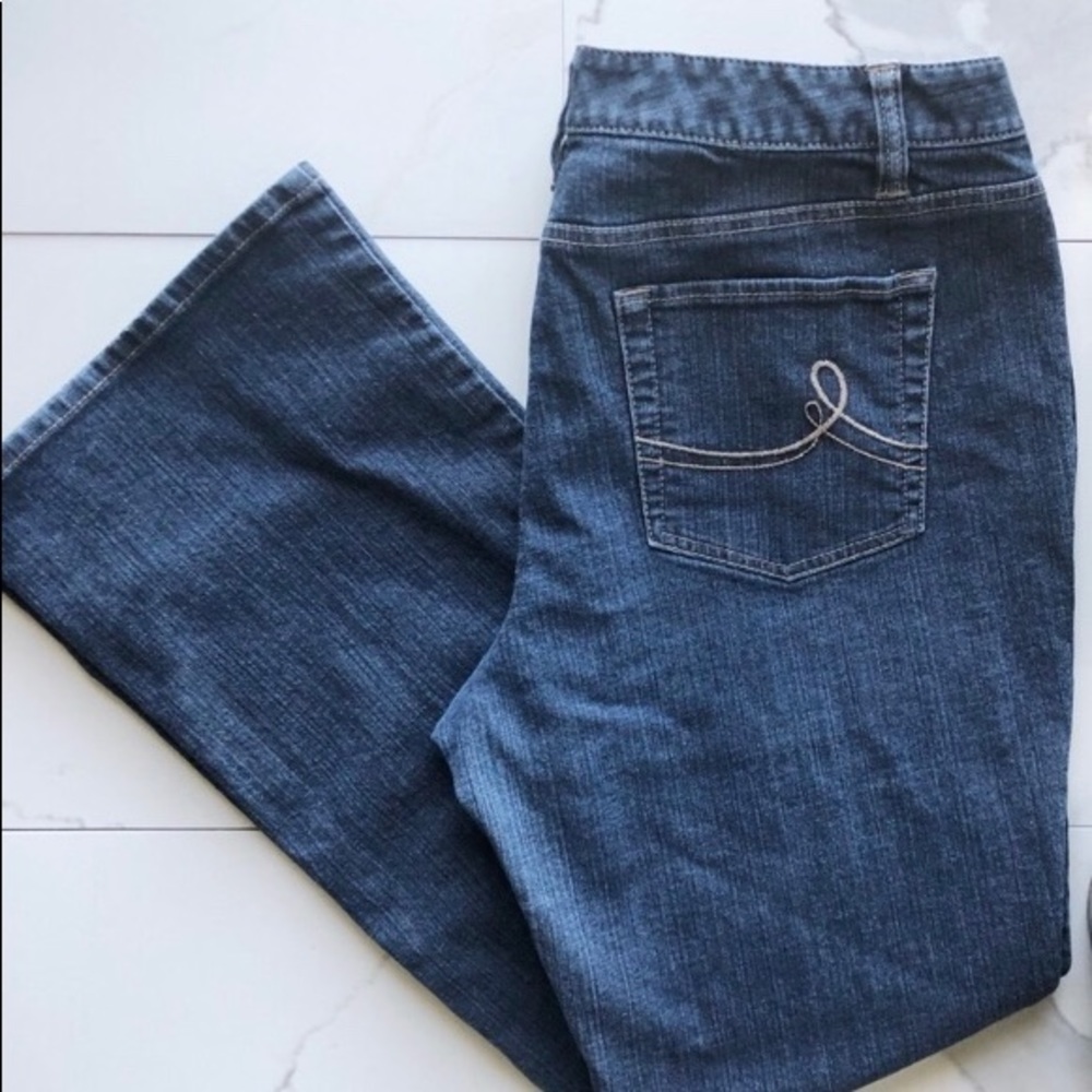 Ann Taylor LOFT Curvy Bootcut jeans